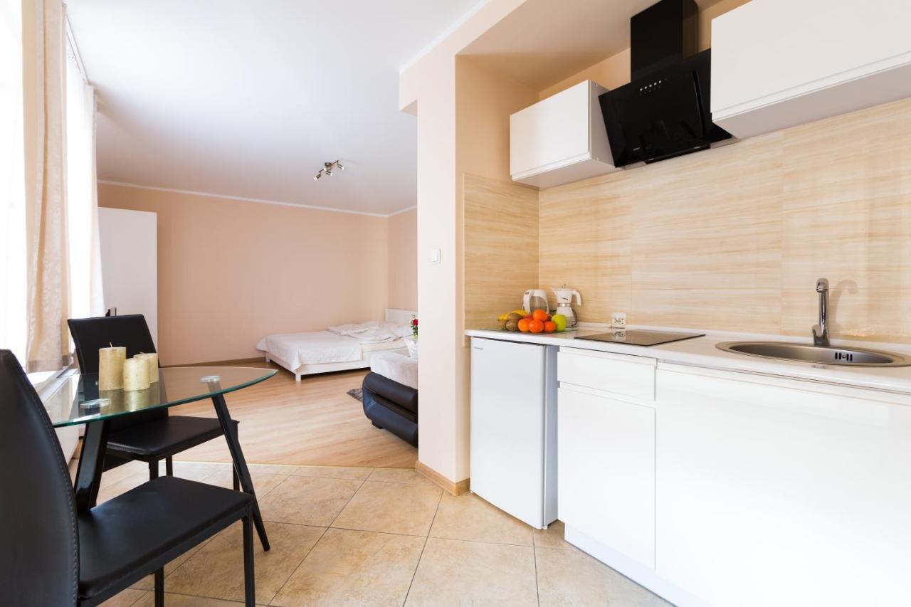 סוסנוביץ' Aparthouse Apartamenty Centrum מראה חיצוני תמונה